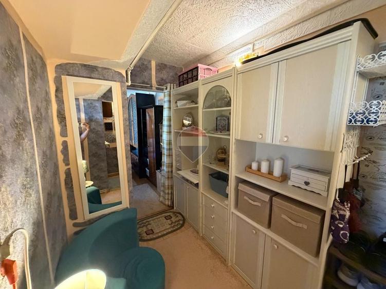Apartament cu 2 camere decomandat în Hotvon