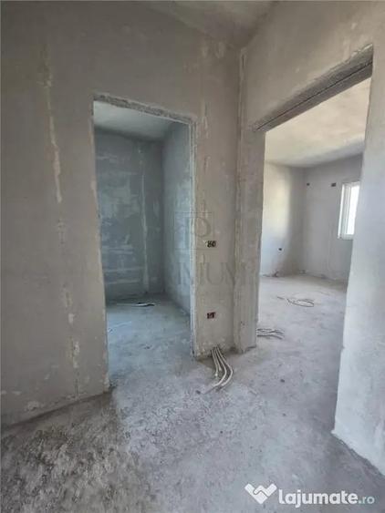 DUPLEX DESPARTIT - SUPRAFETE MARI - ZONA EXCELENTA - 17