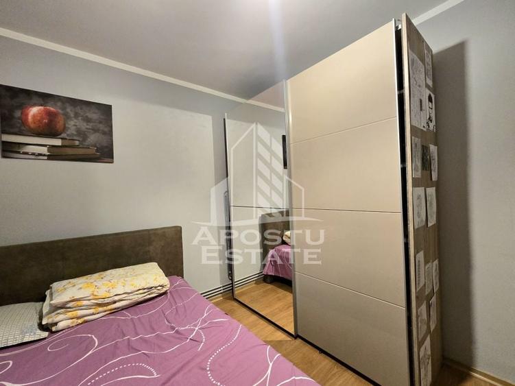 Apartament decomandat, 2 camere, etaj intermediar, Lipovei - 12