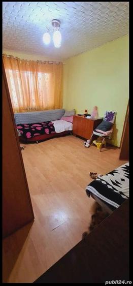 vand apartament cu 2 camere rosiori de vede - 8