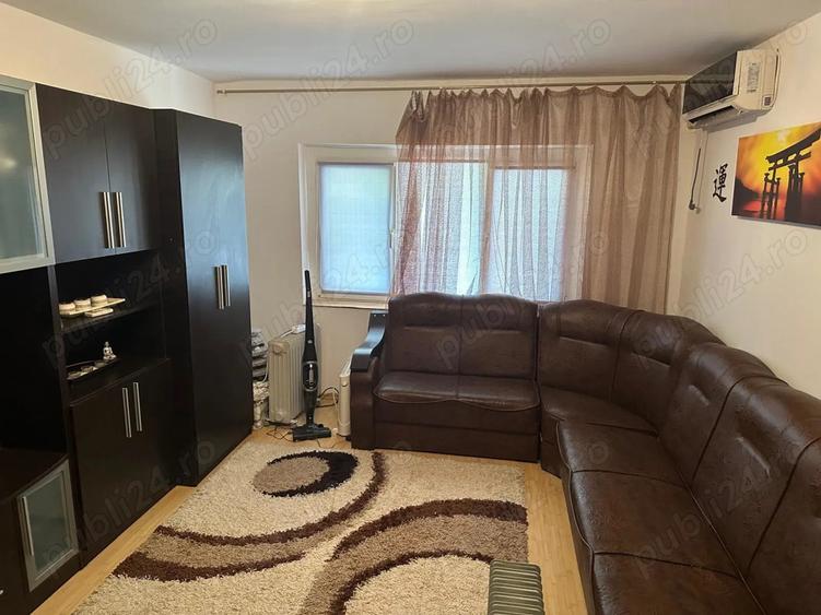 Vand apartament 2 camere decomandat in Ovidiu - 1