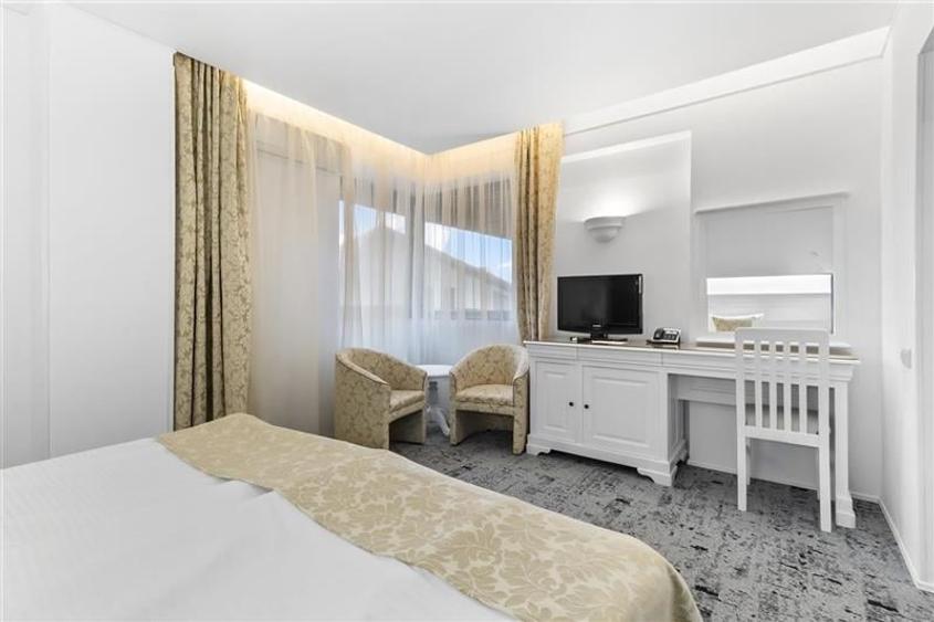 APARTAMENT 3 CAMERE, RECENT RENOVAT IN HOTEL ALPIN, POIANA BRASOV - 16