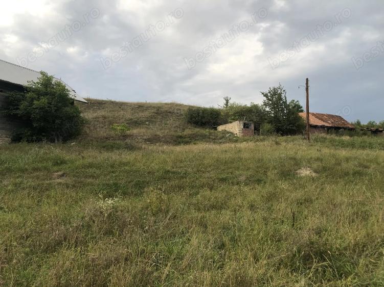 Vand casa si Teren in loc Leghia Jud Cluj - 1