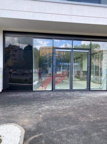 SPATII COMERCIALE CENTRALE CU VAD FOARTE BUN - 1