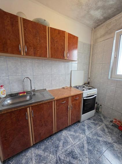 Trapezului, 5 minute metrou 1 Decembrie 1918, bloc 1978, reabilitat - 2