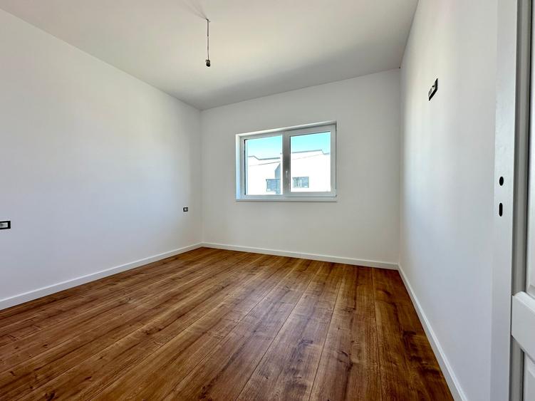 Intabulata! Casa 4 camere 2 bai 95mp Mall Moldova Valea Lupului - 14