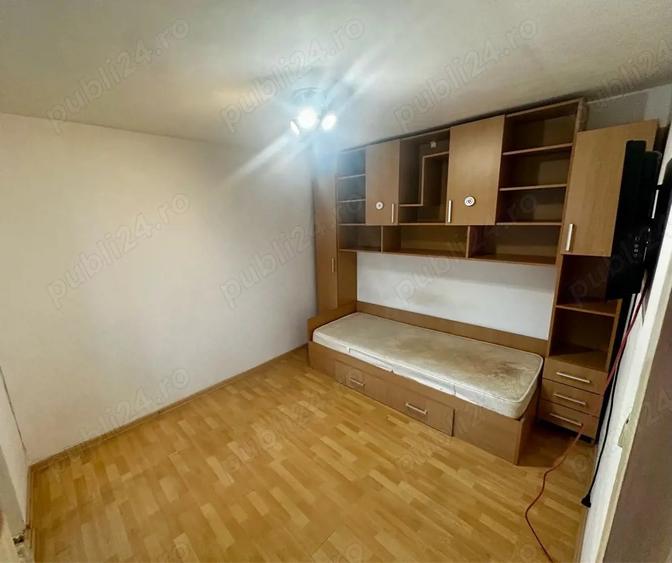 Apartament 2 camere de vanzare Resita - 1