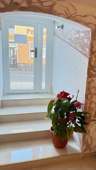 LUCACIU zona Catedralei spatiu de 70 mp finisat, grup sanitar! - 4