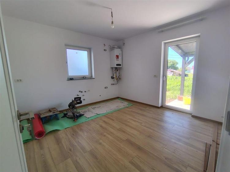 Casa tip duplex, Ipotesti, C-5581 - 3