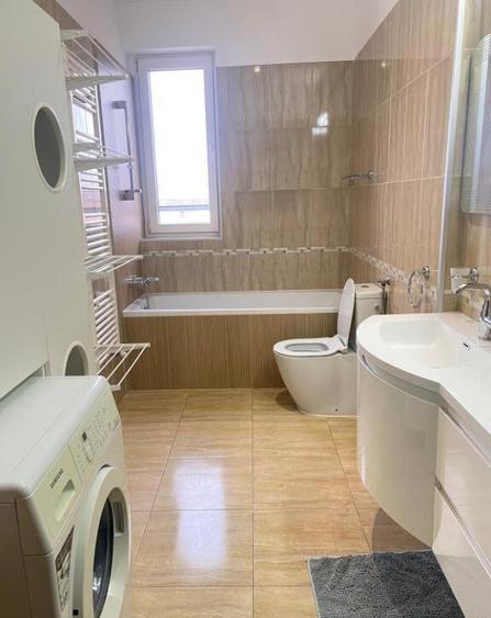 Apartament 3 camere, zona Intim, bloc Bermo - 5