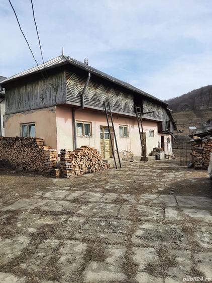 Casa batraneasca din caramida de vanzare in Voroveni Arges - 2