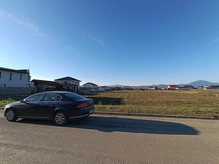 Teren intravilan  – 1.000 mp – Cristian,Jud Brasov , str. Preot Virgil - 8