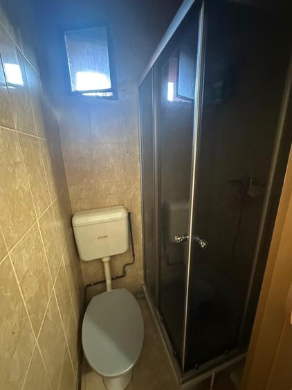 Garsoniera / Camera de camin cu baie Sacele Electroprecizia - 5