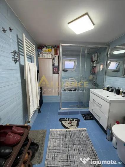Casă cu 5 camere cu Teren 754 Mp în Viilor