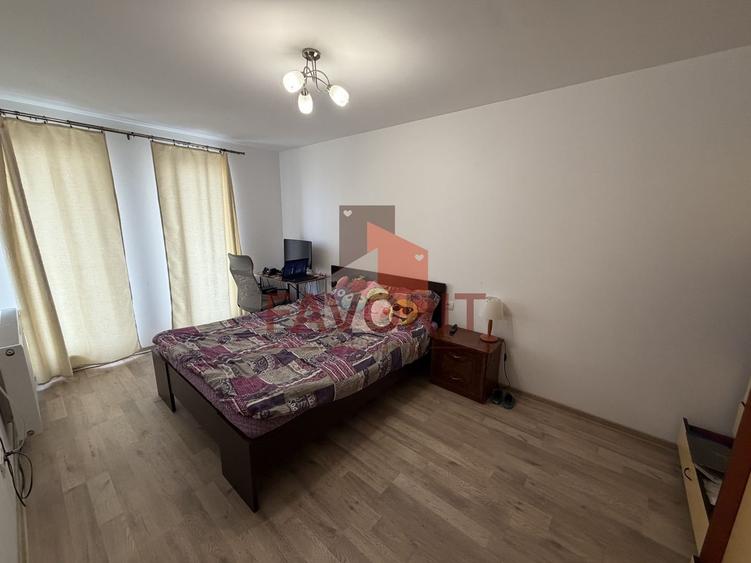 Spatios. Mobilat si utilat. Pozitie excelenta. - 9