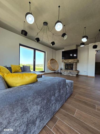 Casa cu piscina si garaj, 5 camere - 4