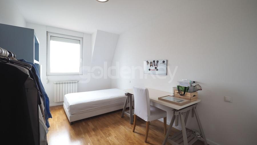 Duplex cu 7 camere cu Piscina în Pipera