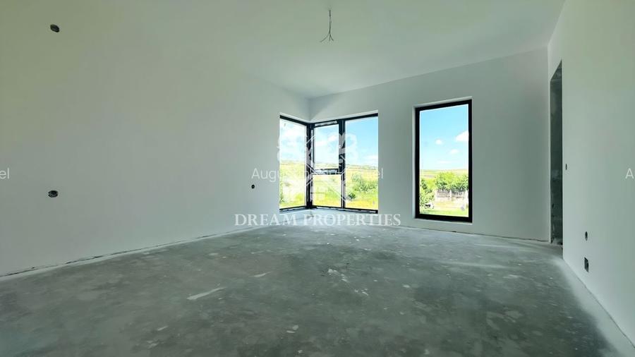 Casă individuală de vanzare, teren 474 mp, Chinteni