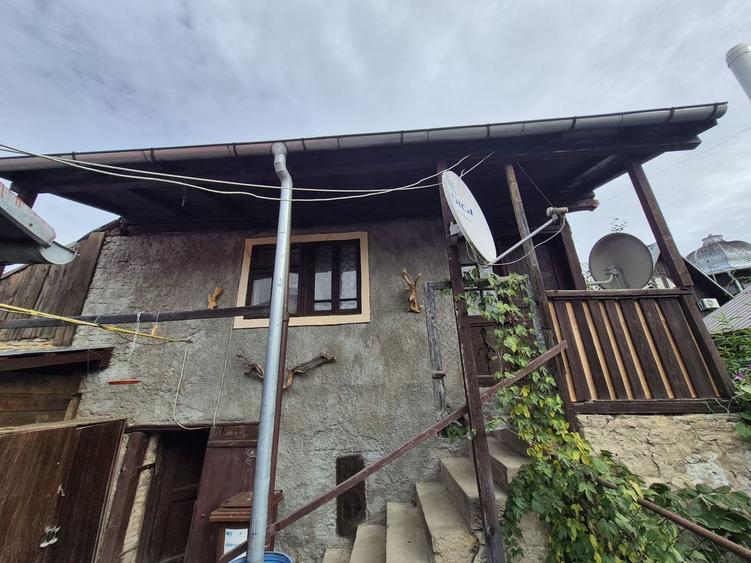 Vila 4 camere + teren 818 mp central Provita de Sus (lângă școală) - 35