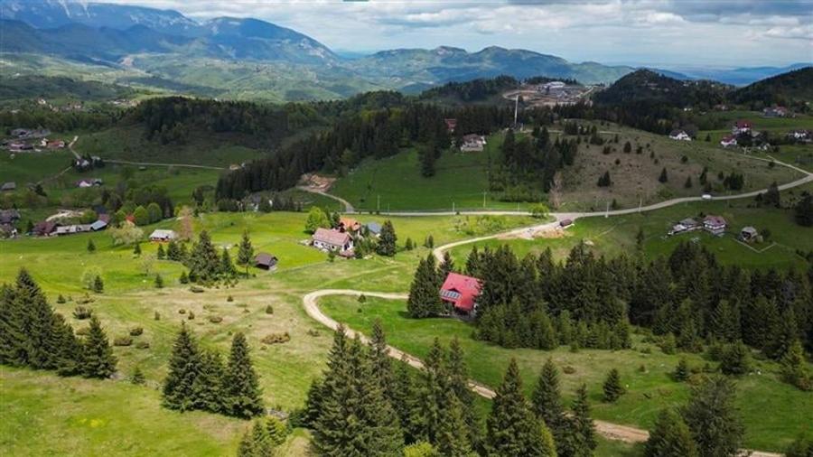 Sanctuar montan,fin amenajat si echipat,decor autentic romanesc,Bran, Fundata,Br - 2