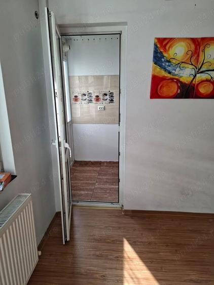 Apartament de vanzare 3 camere - proprietar - 4