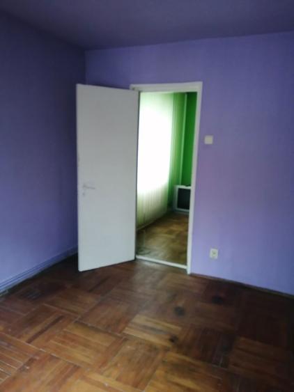 Apartament de vanzare 3camere confort 3 ,etaj 1 separare apa gaze lumina incalzire centrala geamuri termopan 43mp OFERTA IMBATABILA - 8