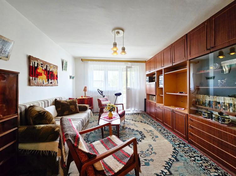 Apartament 3 camere decomandat, centrala - Poetului - 2