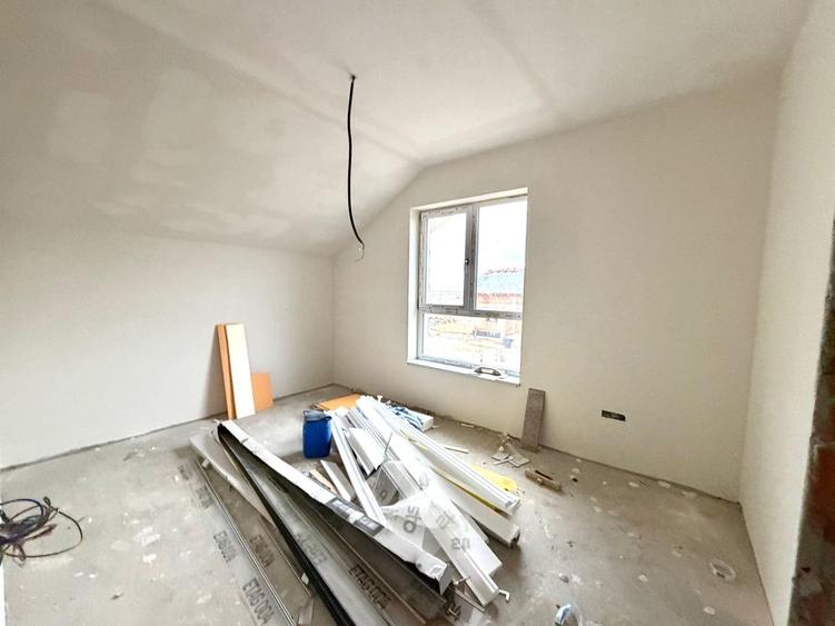 Super pret - Duplex cu 4 camere - teren generos  |Sǎcǎlaz| - 11