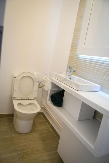 3 camere Renovat Aproape de parcul Sebastian - 7