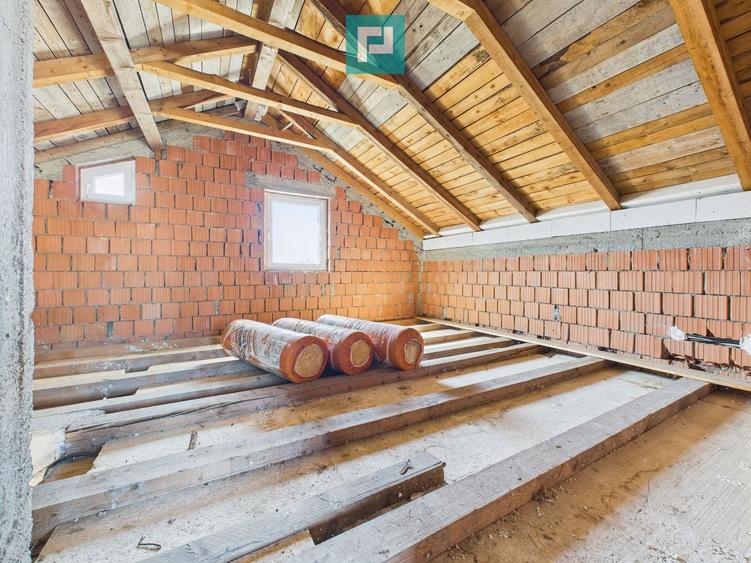 Casa la gri in Frumuseni - 10