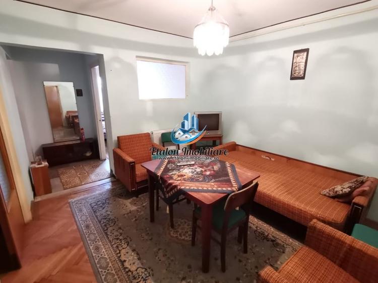 Apartament 4 camere (3decomandate+hol spatios) etaj 6 zona Maratei - 1