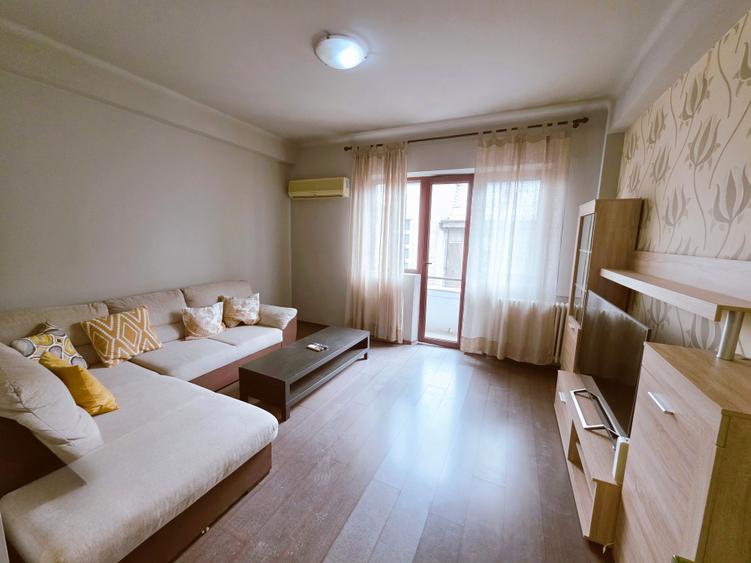 Vanzare 2 camere Calea Victoriei etajul 2 Radisson - 1