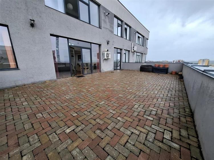 Penthouse 3 camere terasa de 58 mp si loc de parcare zona Doamna Stanca - 9