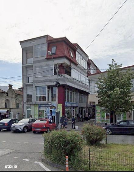 Spatiu comercial cu parcare in Pitesti, strada Crinului nr 6 - 1