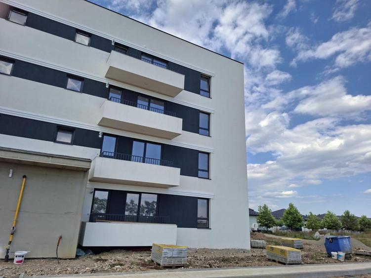 Apartament cu 2 camere decomandat în Păulești
