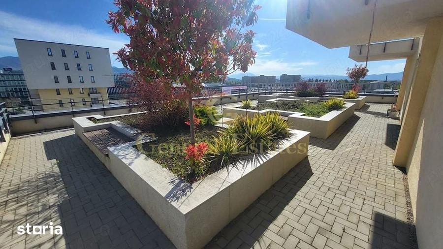 Apartament cu 3 camere în Tractorul