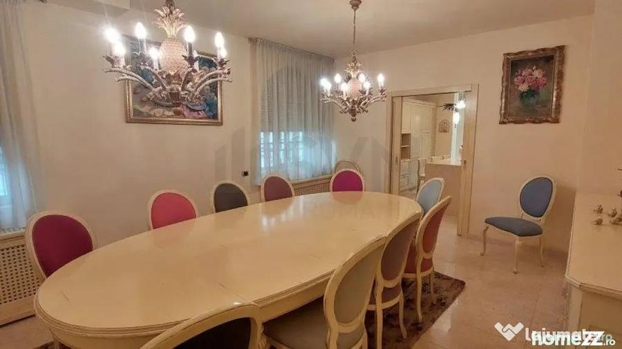 Casă cu 7 camere cu Teren 250 Mp în Cotroceni