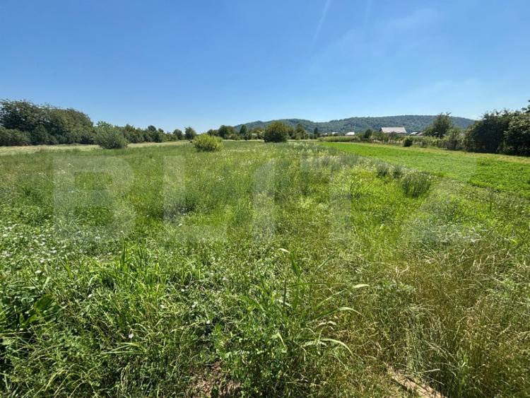 Teren intravilan 1.782 mp | Deschidere 20 ml | Utilita?i l - 3
