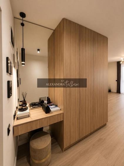 Apartament cu 3 camere semidecomandat în Florești