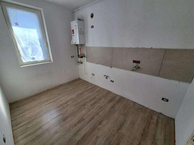 Apartament cu 2 camere decomandat în Giroc
