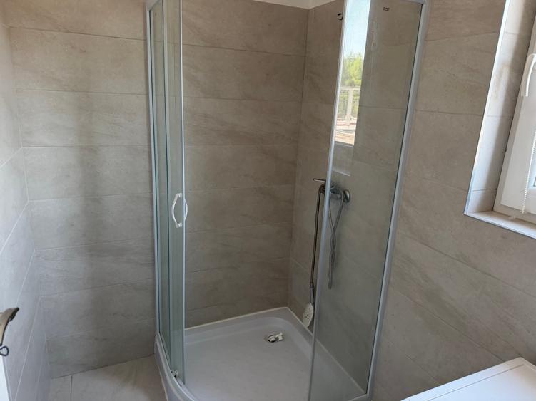 Apartament cu 2 camere semidecomandat în Berceni