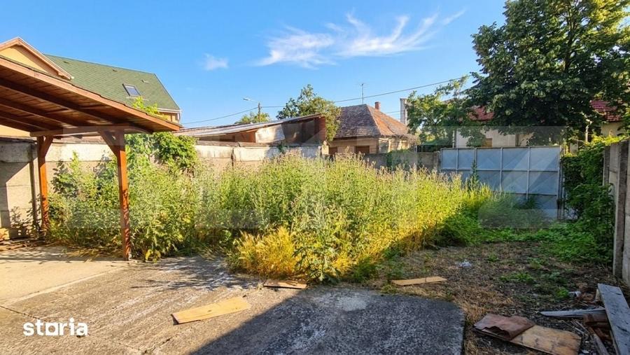 Casă cu 2 camere cu Teren 250 Mp în Solidarității