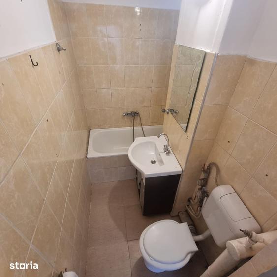 Apartament cu 2 camere decomandat în Plopilor