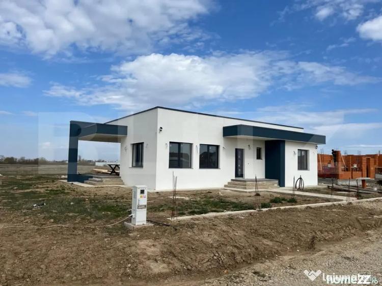 Casă cu 4 camere cu Teren 500 Mp în Sântandrei