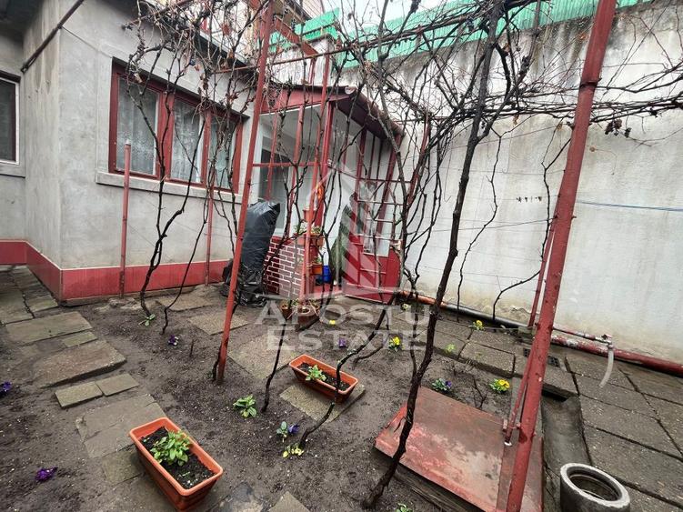 Casa cu 3 camere, curte comuna, posibilitate mansardare, ... - 2
