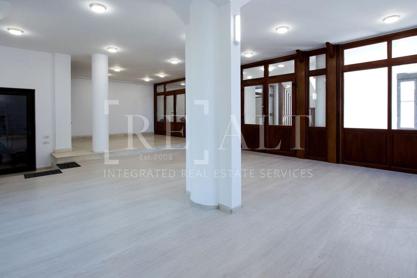 Inchiriere casa, vila 7 camere | Individuala, Renovata, Curte | Campul Pipera - 13