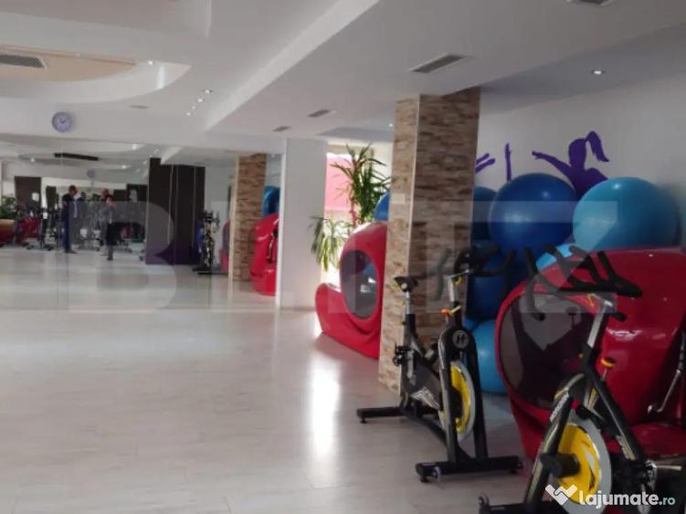 Spatiu comercial, 290 mp, fosta sala de fitness, zona Micro - 1