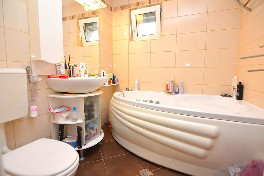 VANZARE APARTAMENT 4 CAMERE TINERETULUI – SCOALA NR.97 - 17