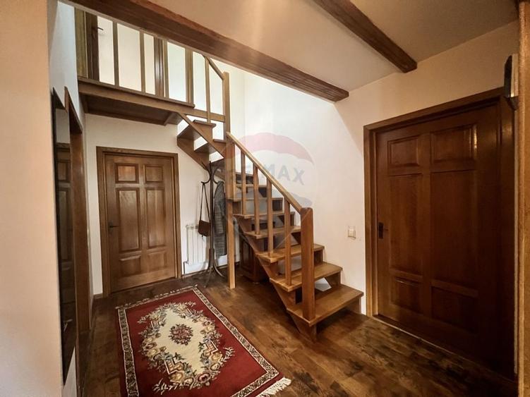 Casa de lemn cu teren generos de 1312 mp de vanzare in Fundulea - 5