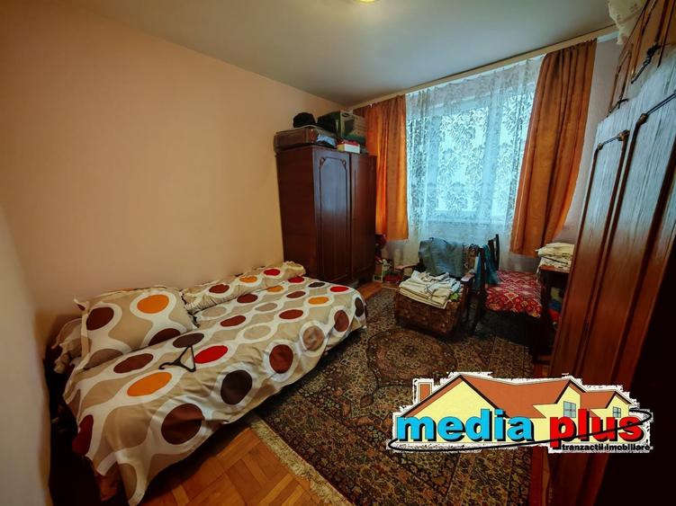 De  vânzare apartamet cu 2 camere Micro 16 - 4